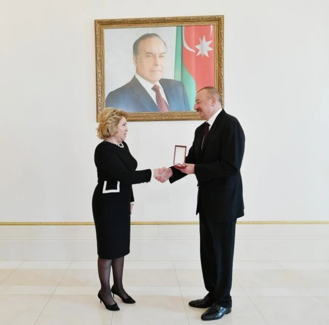 Валентина Матвиенко на переговорах с Ильхамом Алиевым - ФОТО