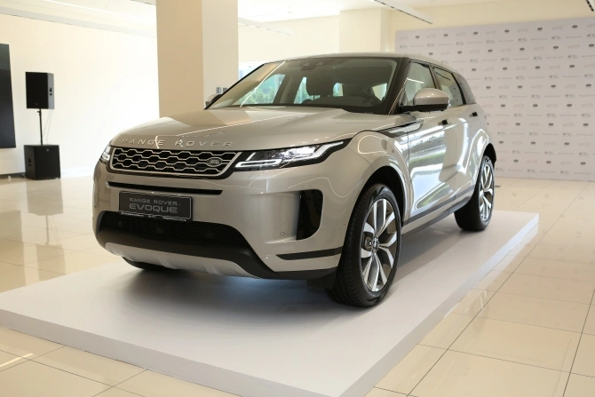 “Range Rover Evoque” modeli avtomobilsevərlərə təqdim edilib  – FOTO/VİDEO