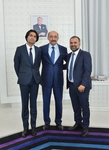 Nazir Balakişi Qasımova “Tərəqqi” medalını təqdim etdi - FOTO