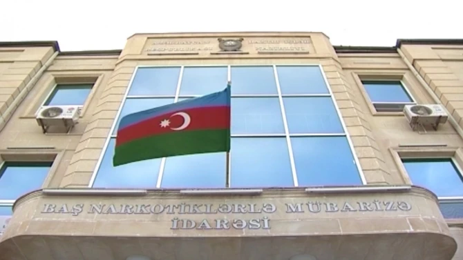 Azərbaycanda atadan ağlagəlməz üsul – Polis şübhələnməsin deyə ... – FOTO