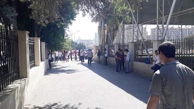 200 nömrəli məktəbdə “Son zəng” qalmaqalı – FOTO