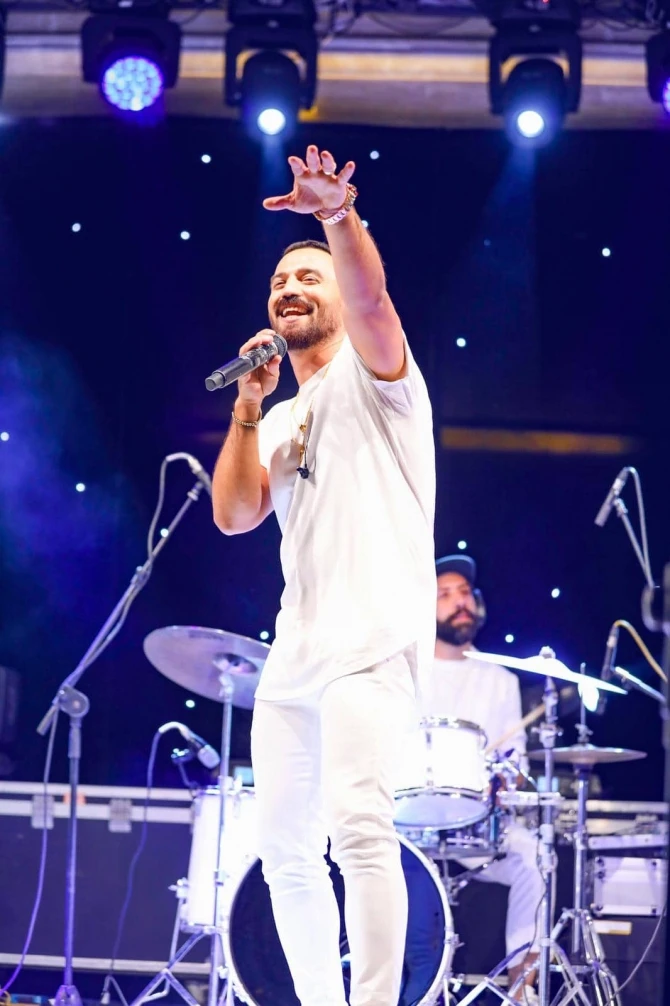 Zamiqin Naxçıvan konsertində anşlaq yaşandı - FOTO
