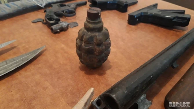 Azərbaycanda əməliyyat – Qadının evindən çıxanlar polisi təəccübləndirdi - FOTO