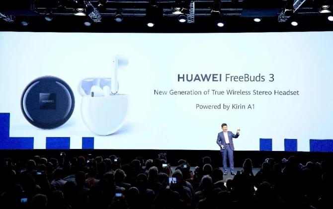 HUAWEI Kirin 990 5G prosessorunu təqdim edir