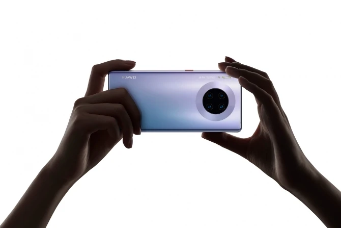 HUAWEI представила смартфоны серии Mate 30 - ФОТО