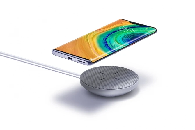 HUAWEI представила смартфоны серии Mate 30 - ФОТО
