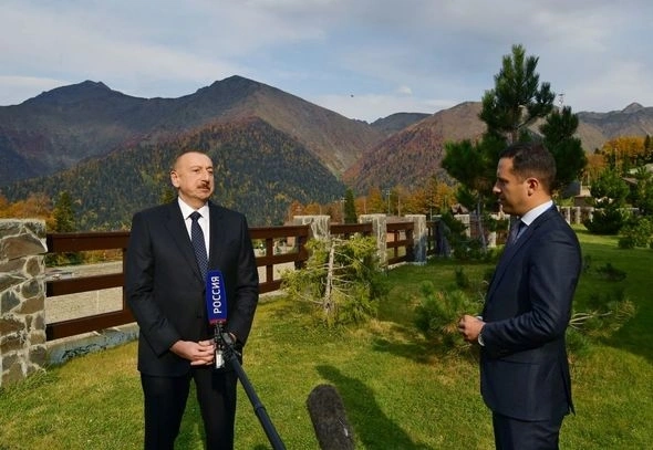 Ильхам Алиев дал интервью российским телеканалам 