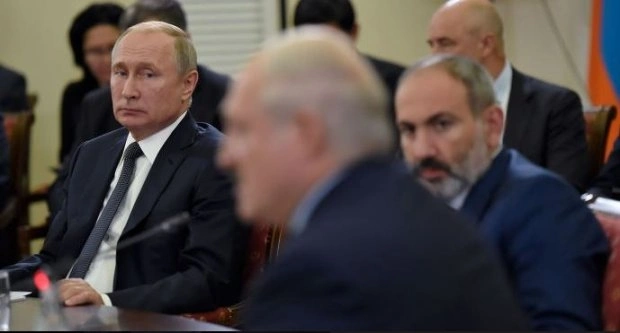 Putin Paşinyanın ümidlərini puç edib - Ermənistandakı görüşdən sensasiyalı FAKTLAR