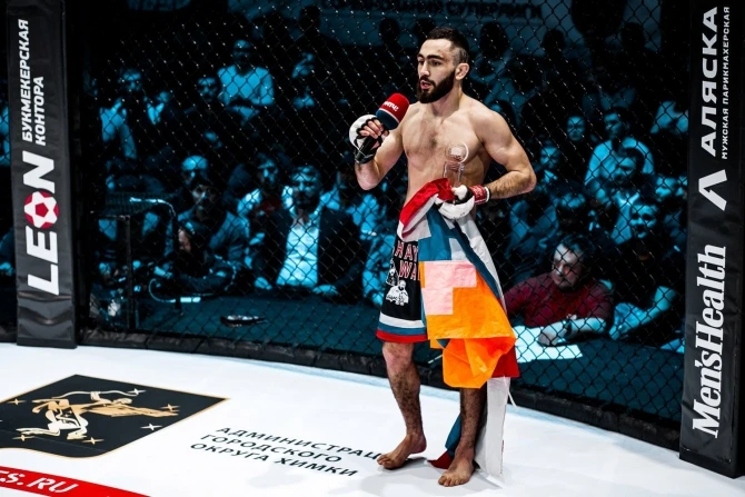 Erməni MMA döyüşçüsü kazinoda 200 min dollar uduzub - FOTO