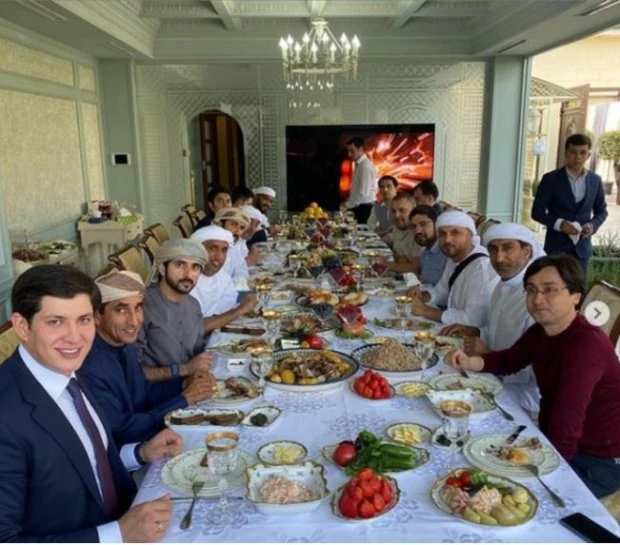 Dubay şahzadəsinin qartalları biznes-klassda, dovdaq ovlamağa gəlir... - VİDEO