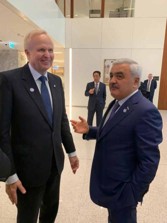 Президент SOCAR провел в Абу-Даби встречи с главами ведущих мировых компаний - ФОТО 