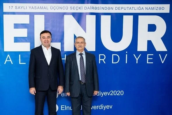 Elnur Allahverdiyev vətəndaşlarla bir arada - FOTO