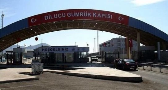 Türkiyə Naxçıvanla sərhədini bağladı