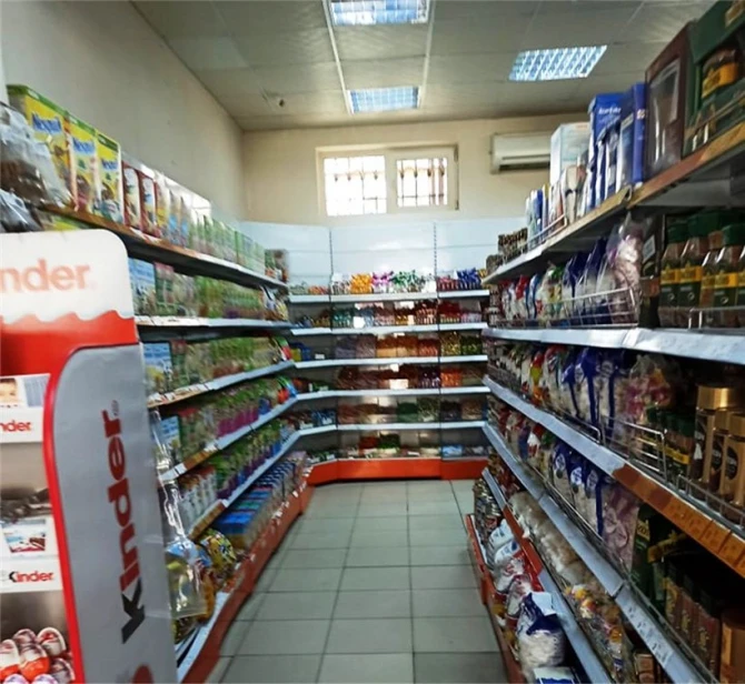 Bakı mağazalarında durum - Vitrinlər boşala bilərmi?