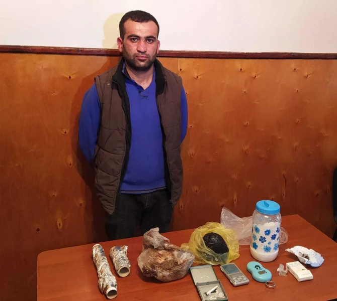 Narkotacir cinayət başında yaxalandı - FOTO