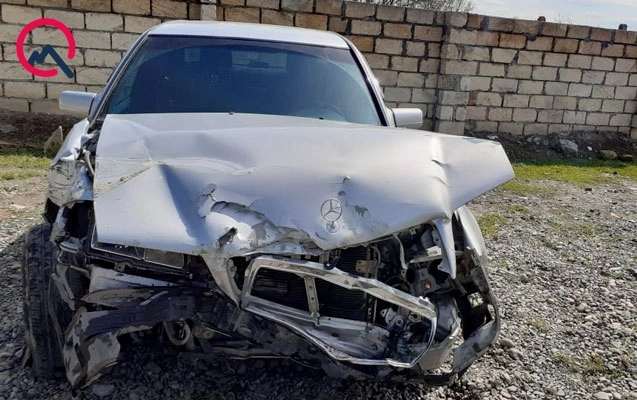 KamAZ-la toqquşan maşın velosipedçiyə çırpılıb onu öldürdü - FOTO