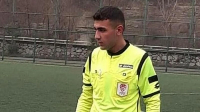 Azərbaycanlı futbol hakimi koronavirusa yoluxdu - FOTO