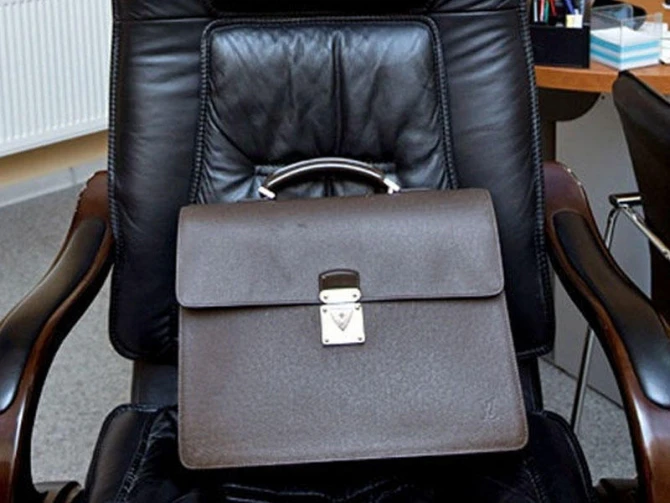 İcra başçısına nə qədər maaş verilməlidir? - Rüşvət almasın deyə