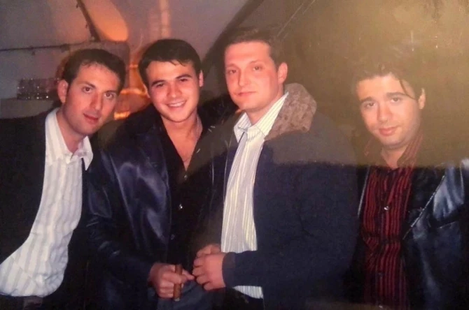 Emin Ağalarov 20 il əvvəlki fotosunu paylaşdı