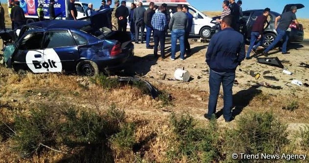 Sumqayıtda dəhşətli qəza: Üç nəfər öldü, yaralılar var - FOTO