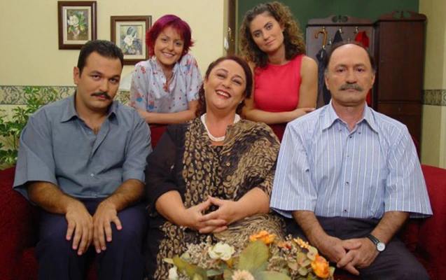 Məşhur türk serialının aktrisası vəfat etdi - FOTO
