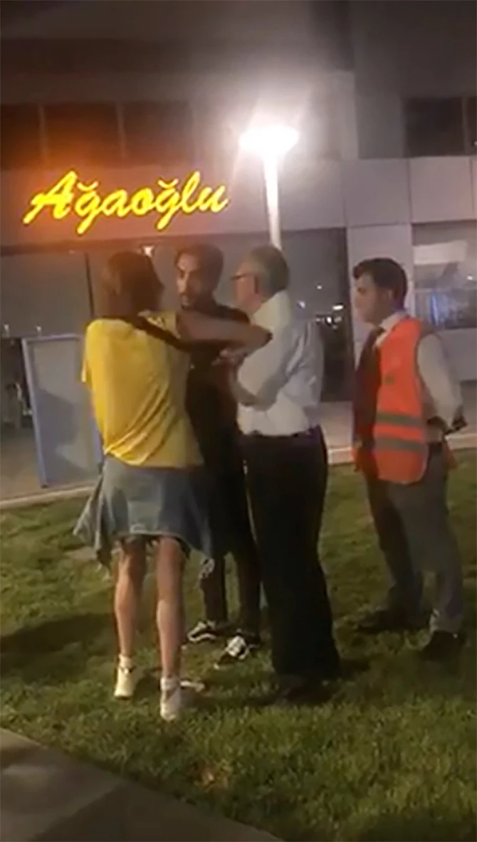Azərbaycanlı məşhur sevgilisini bıçaqlayıb - FOTO