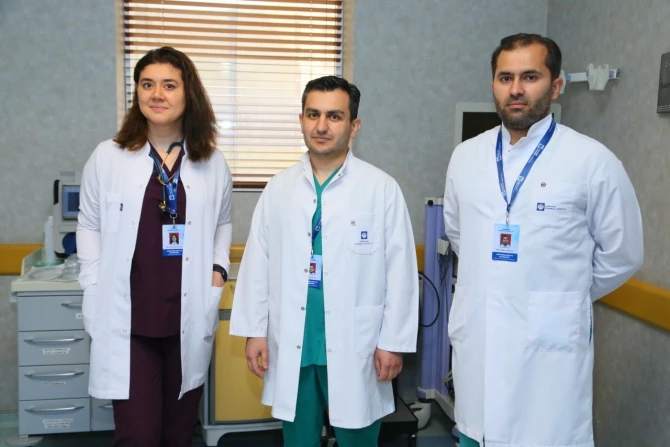 Koronavirus xəstələrini müalicə edən həkim: “Altı övladım üçün darıxıram” - FOTO