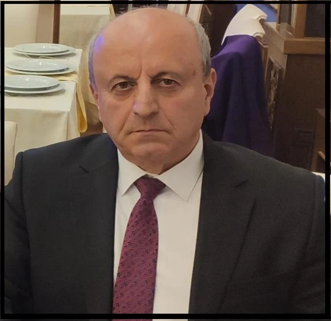 AzTU-nin dosenti koronavirusdan öldü - FOTO