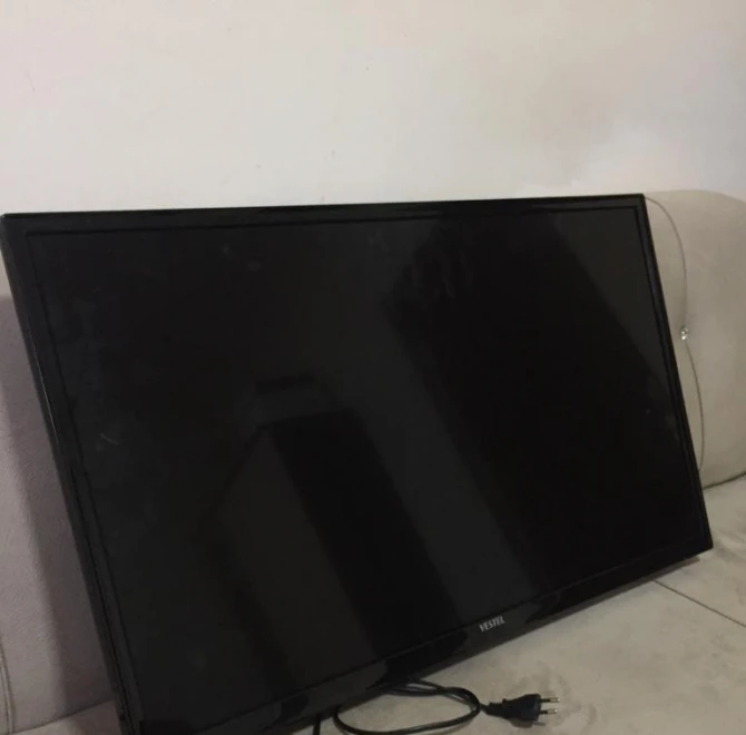Evlərdən televizor oğurlayanlar tutuldu