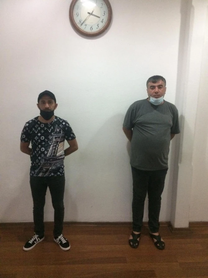 Vüqar Biləcərilinin dəfn mərasimində iştirak edən daha iki tanınmış meyxanaçı cəzalandırıldı - FOTO