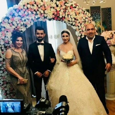 Əməkdar artist nənə oldu - FOTO