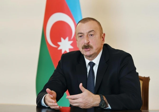 Fransalı müxbir təxribatçı sualları ilə məqsədinə çatmadı