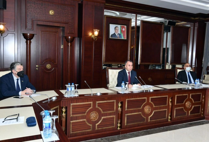 Gələn ildən polietilen torbalar və plastik stəkanların satışı qadağan edilir
