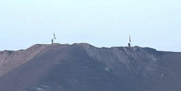 Азербайджанский флаг развевается на границе Лачын-Зангезур – ФОТО