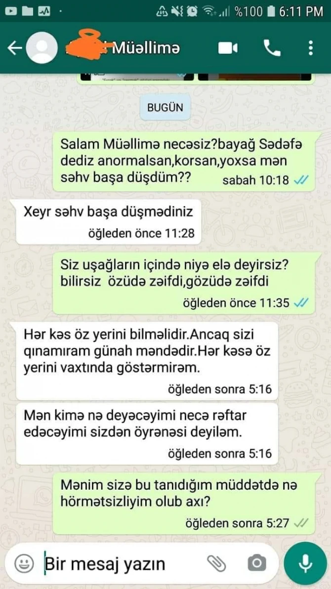 Masazırda müəllim şagirdə 