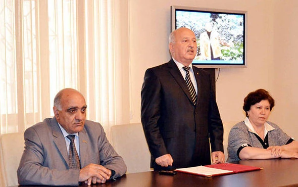 İcra başçısı müavinini vəzifədən azad etdi - FOTO