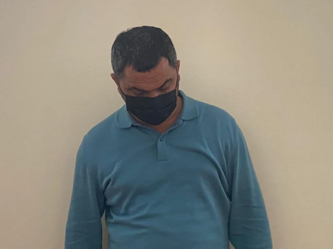 Bakı küçələrini bir-birinə qatan sürücü saxlanıldı  - Polisləri yandırmaq istədi - FOTO