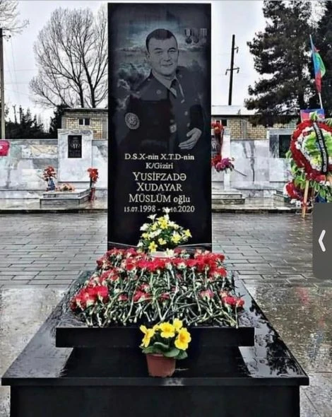 Установлена надгробная плита на могиле шехида Худаяра Юсифзаде – ФОТО