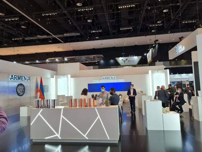 Ermənistan beynəlxalq müdafiə sənayesi sərgisində biabır oldu - FOTO