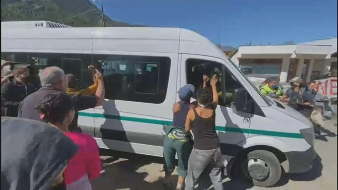 Argentinada prezidentə hücum edilib - FOTO/VİDEO
