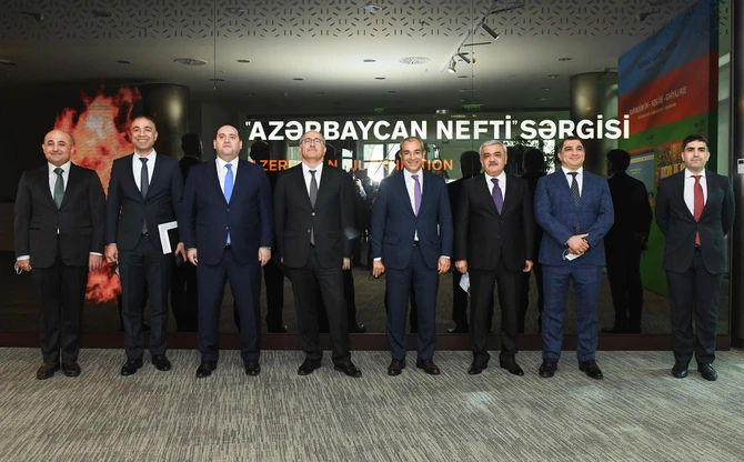 Dövlət Neft Şirkətinin Müşahidə Şurasının növbəti iclası keçirilib - FOTO Dövlət Neft Şirkətinin Müşahidə Şurasının növbəti iclası keçirilib - FOTO