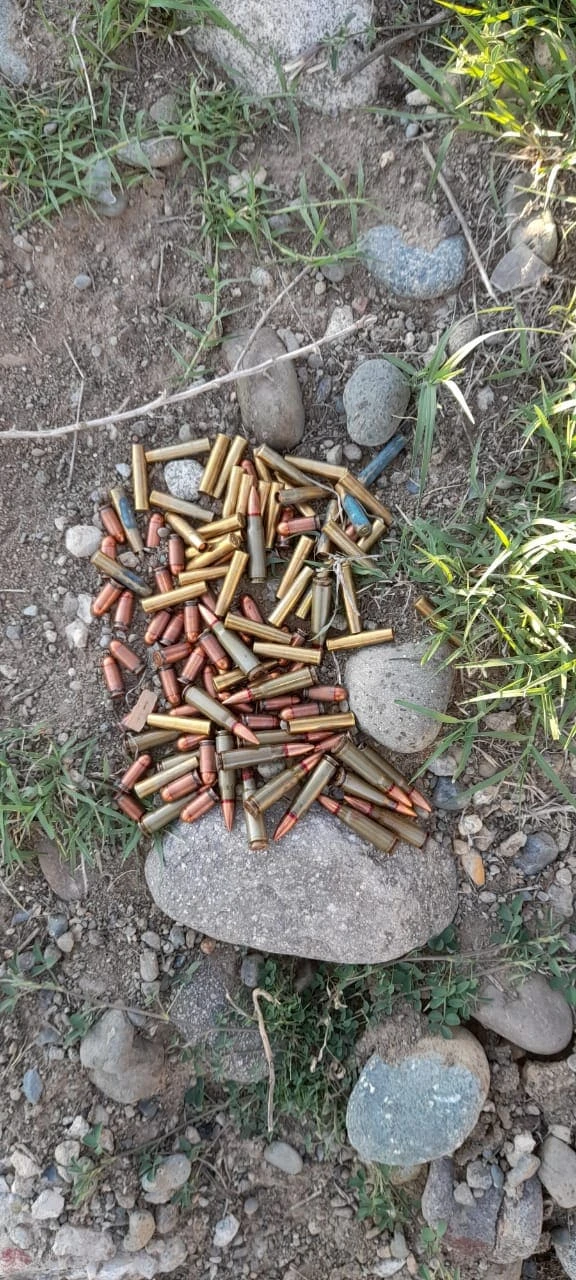 Gəncə şəhərində silah-sursat tapılıb - FOTO