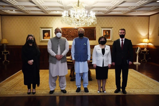 Sahibə Qafarova Pakistan prezidenti ilə görüşdü - FOTO
