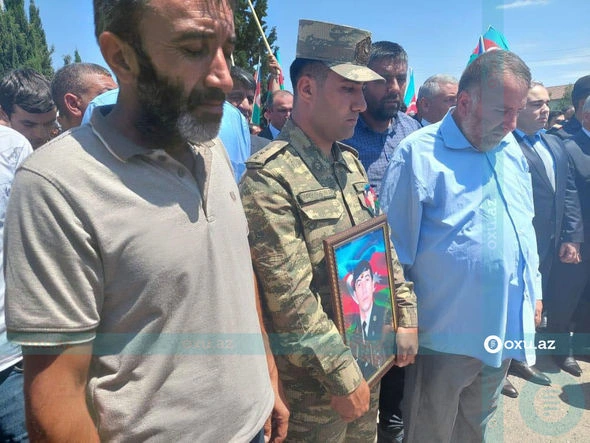 Şəhidimiz dəfn edildi - YENİLƏNİB - FOTO