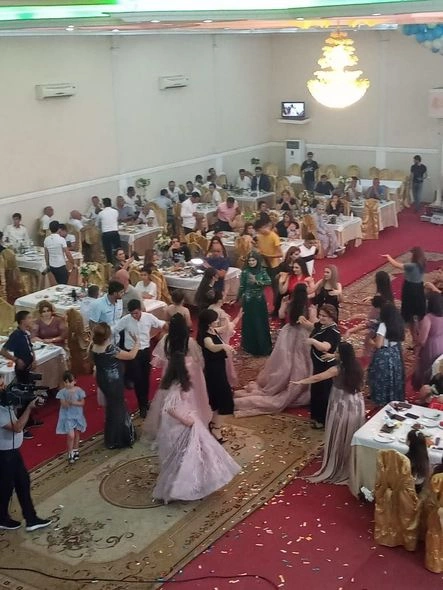 Владелец ресторана Yaşıl tac привлечен к административной ответственности - ФОТО