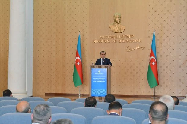 Ceyhun Bayramov Azərbaycanın diplomatik nümayəndəliklərinin rəhbərləri ilə görüşdü – FOTO