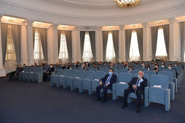Ceyhun Bayramov Azərbaycanın diplomatik nümayəndəliklərinin rəhbərləri ilə görüşdü – FOTO