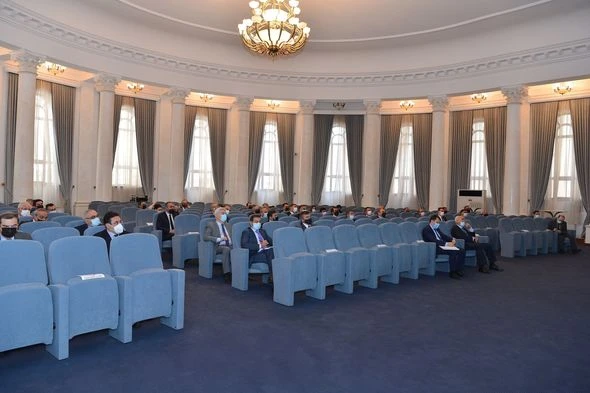 Ceyhun Bayramov Azərbaycanın diplomatik nümayəndəliklərinin rəhbərləri ilə görüşdü – FOTO