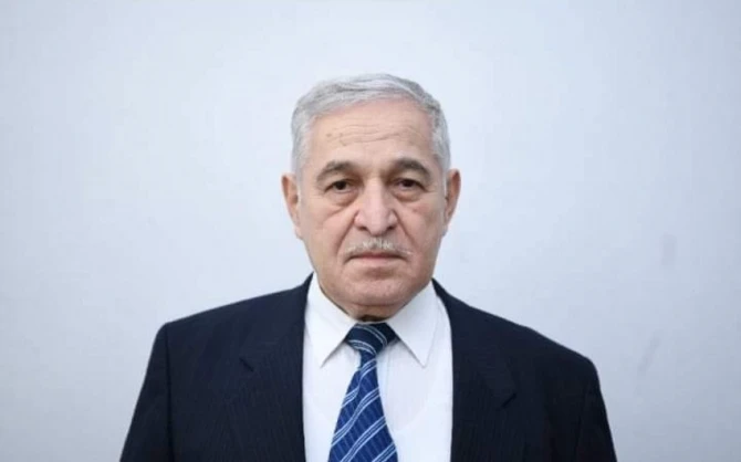 Azərbaycanda tanınmış müəllim koronavirusdan vəfat edib - FOTO