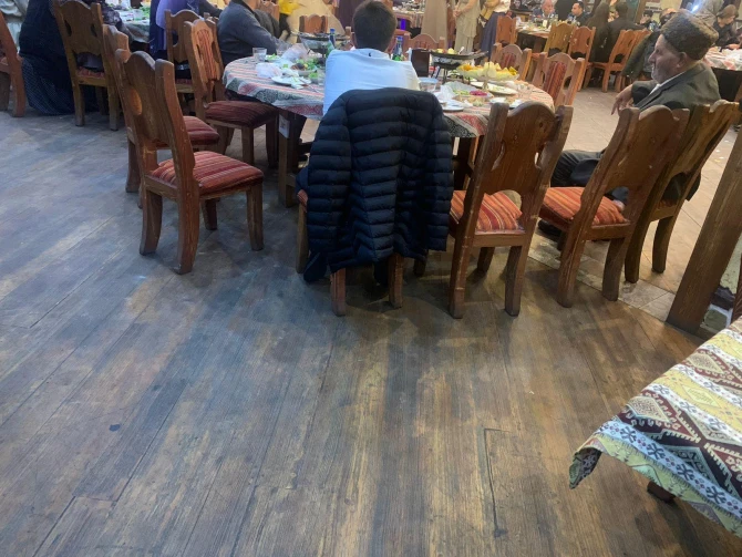 Tanınmış restoranın inzibatçısı cəzalandırılıb - FOTO